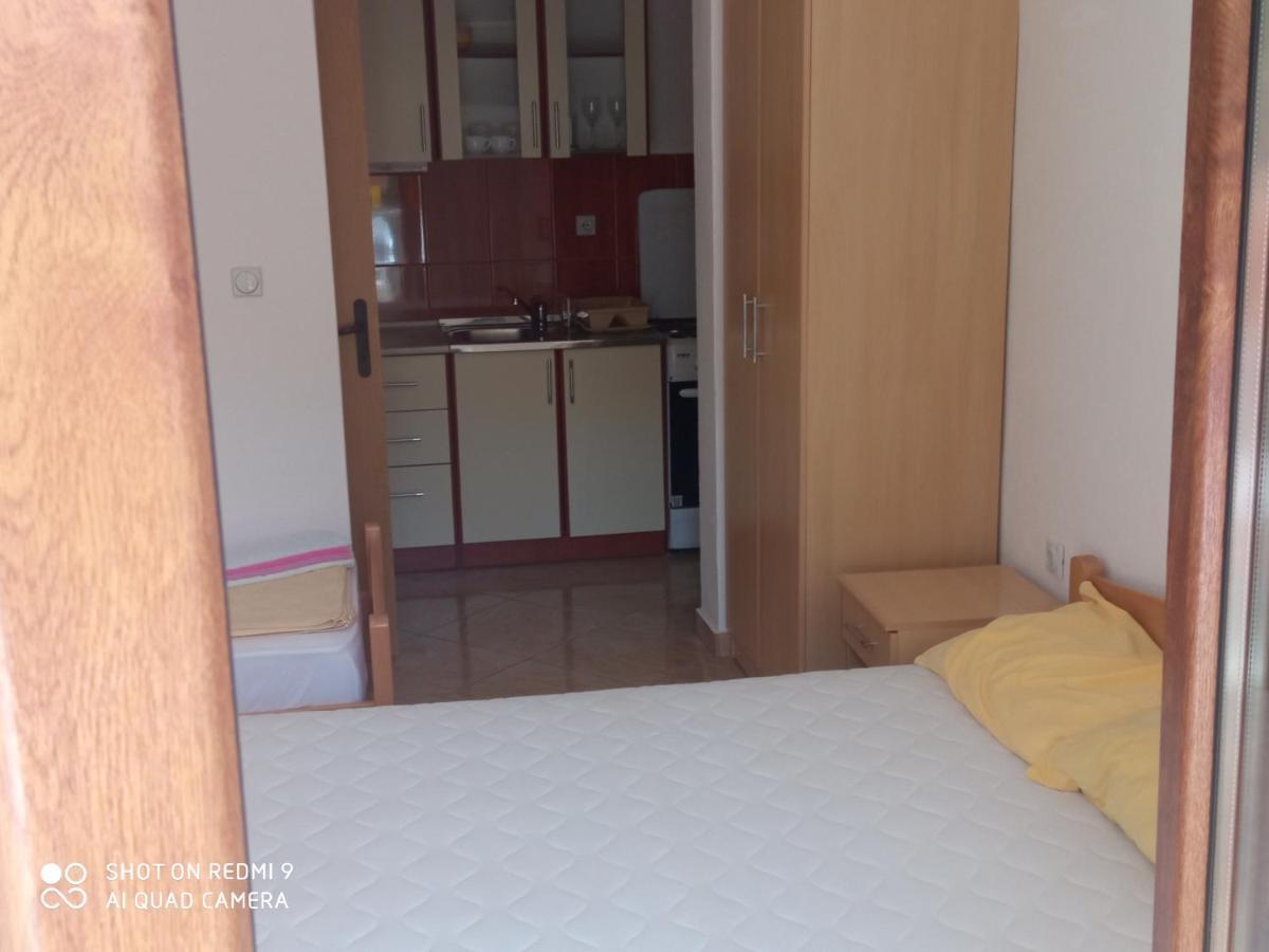 Apartments Petrovic Tivat Bagian luar foto