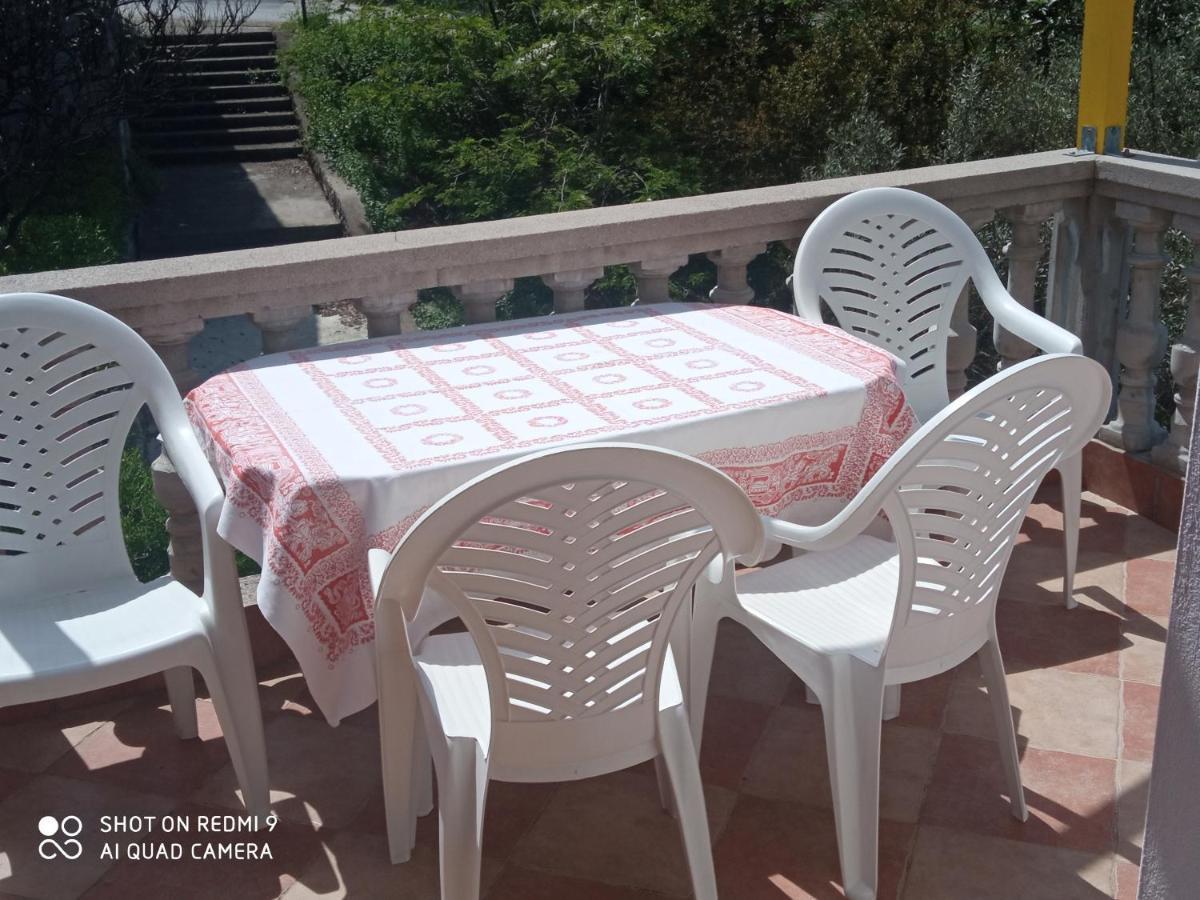 Apartments Petrovic Tivat Bagian luar foto