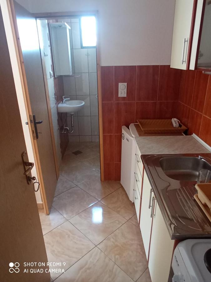 Apartments Petrovic Tivat Bagian luar foto
