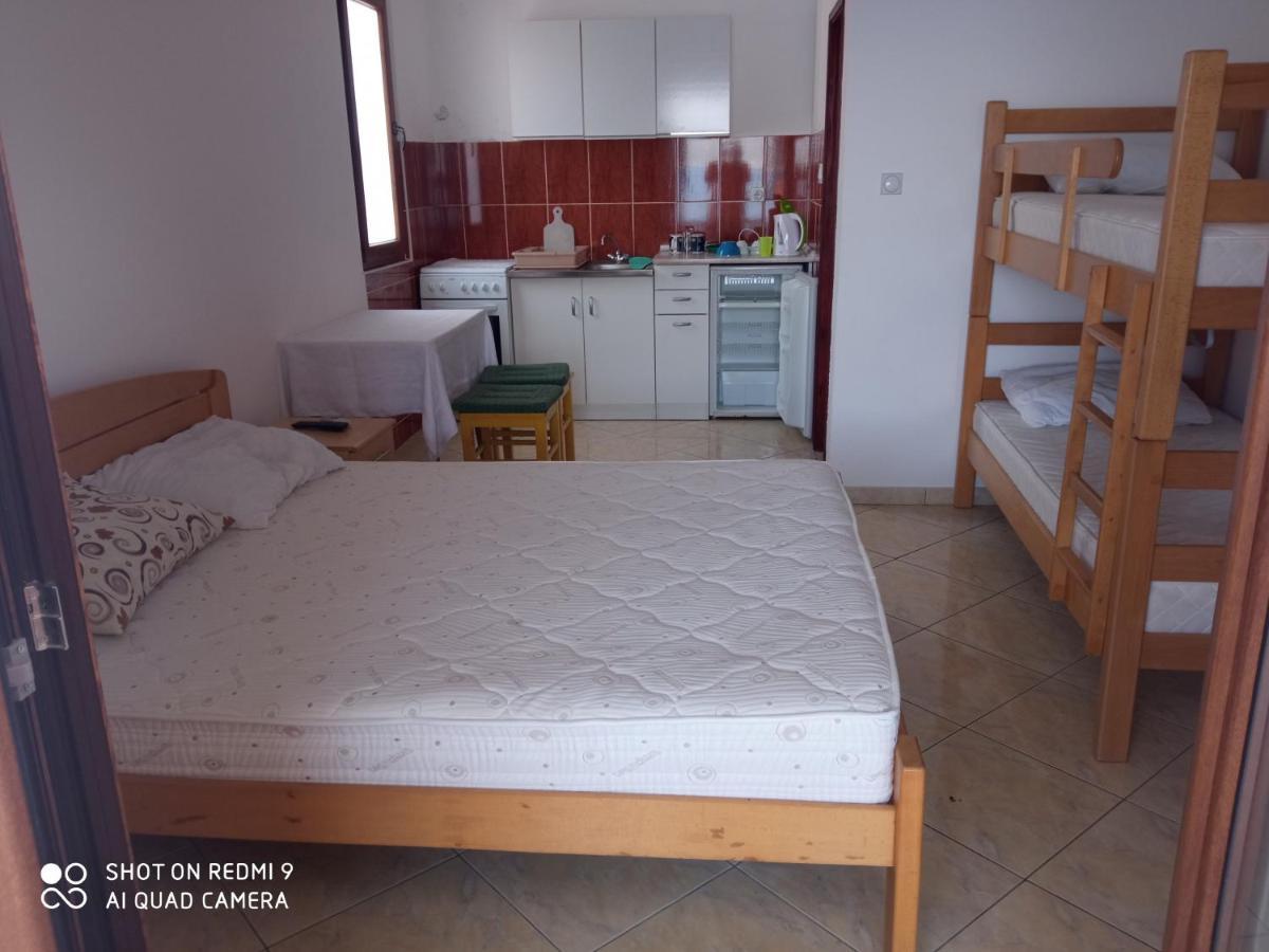 Apartments Petrovic Tivat Bagian luar foto