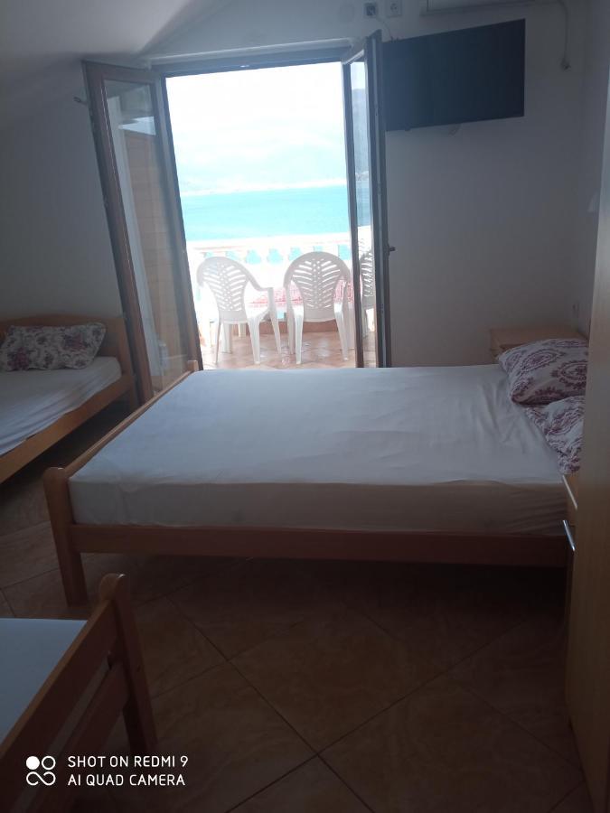 Apartments Petrovic Tivat Bagian luar foto
