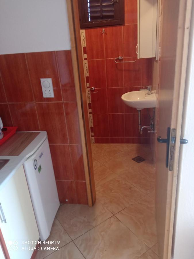 Apartments Petrovic Tivat Bagian luar foto